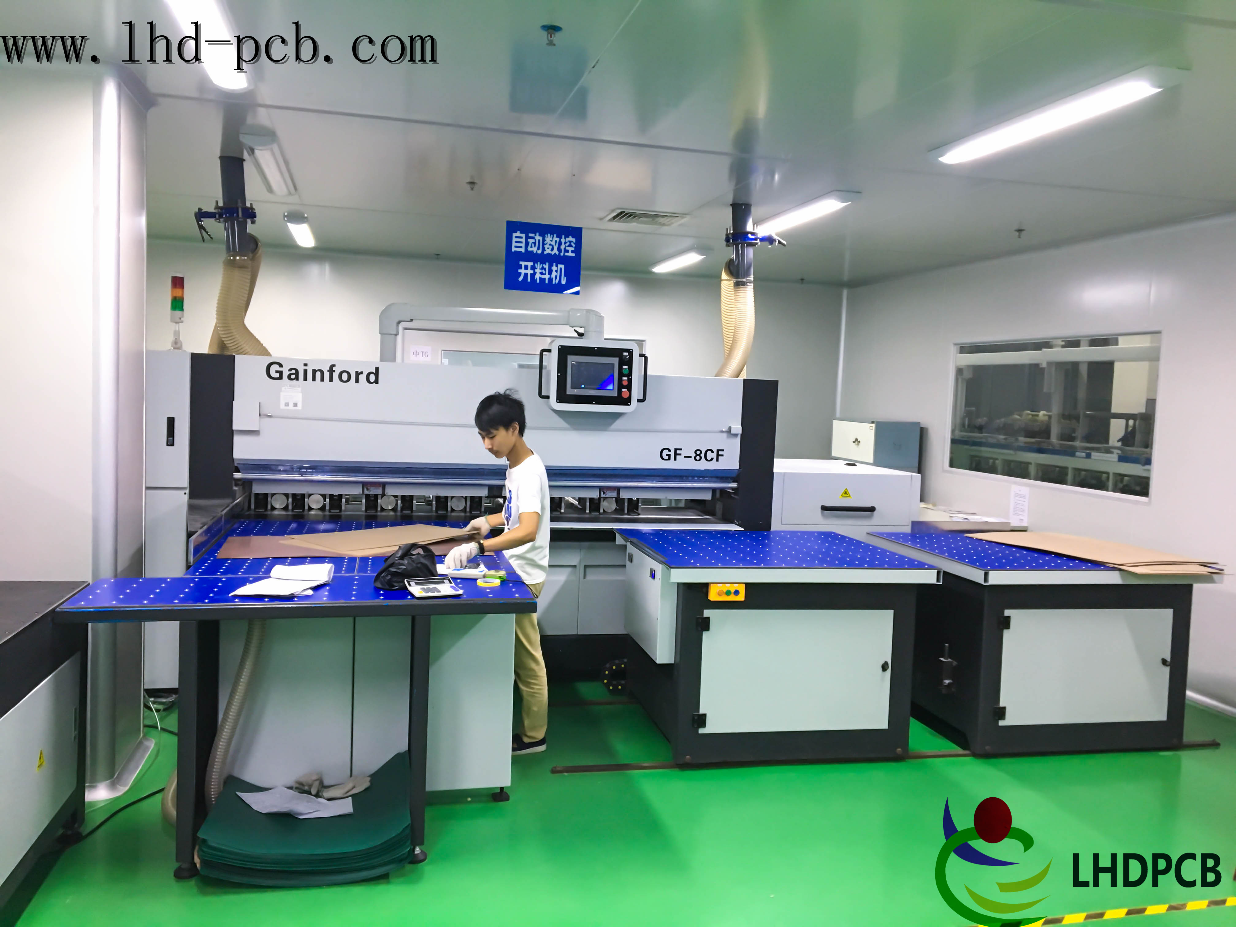 Auot material cutting Auot material cutting
